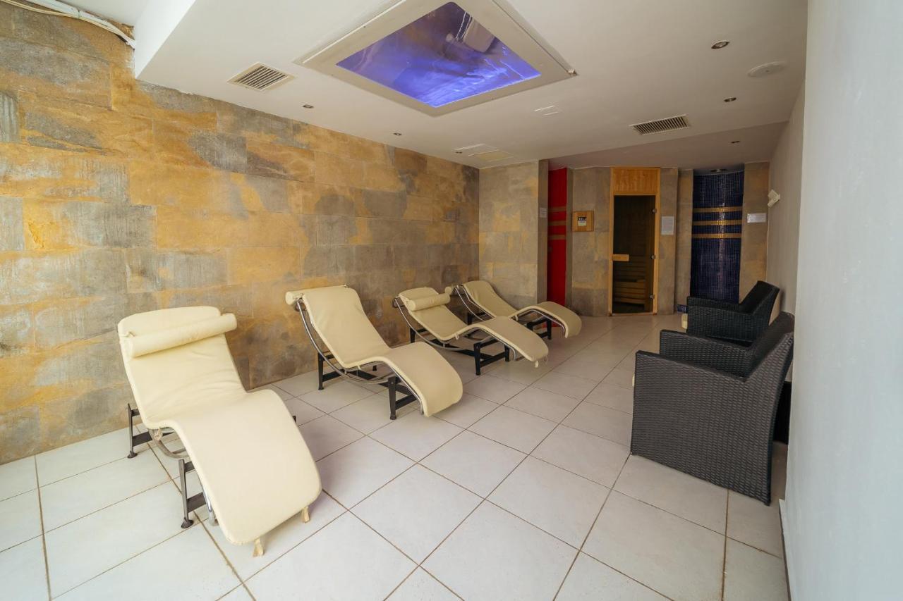 Hotel Aqua Thermal Spa Baile 1 Mai Exterior photo