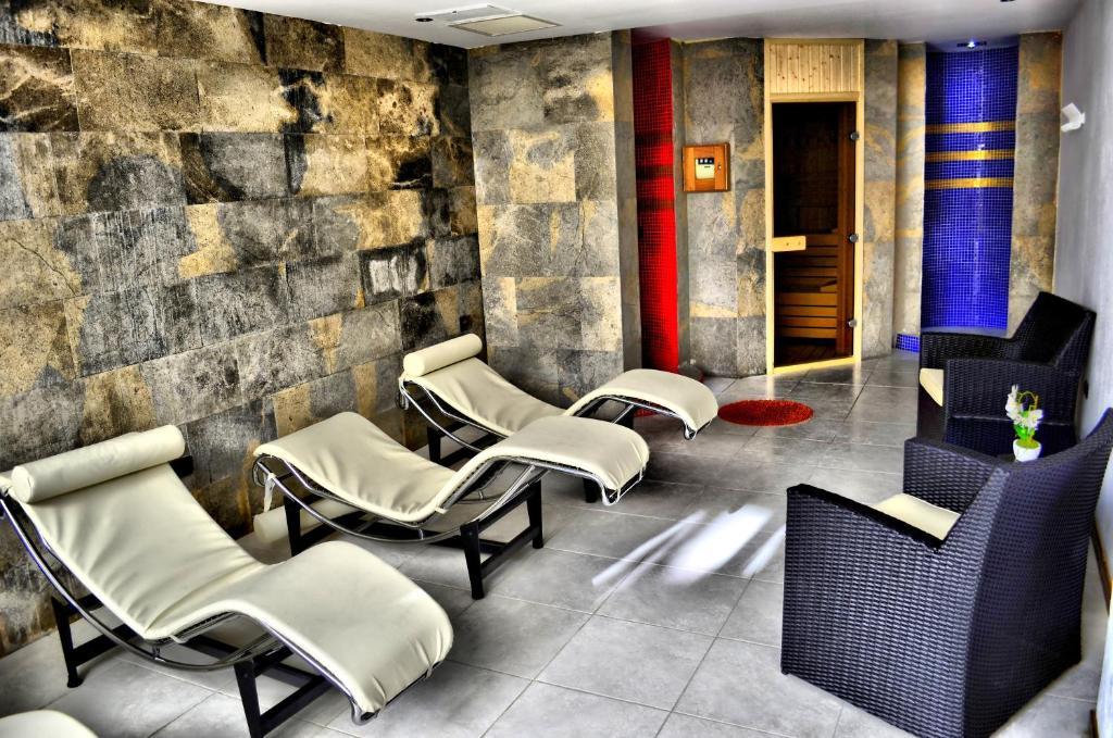 Hotel Aqua Thermal Spa Baile 1 Mai Exterior photo